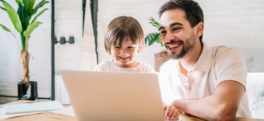 Image for Cómo la tecnología educativa fortalece la participación de los padres en el aprendizaje en línea