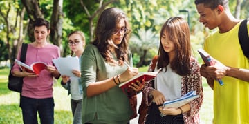 Image for Quatro soluções impressionantes de tecnologias educativas para fazer os alunos se apaixonarem pela leitura